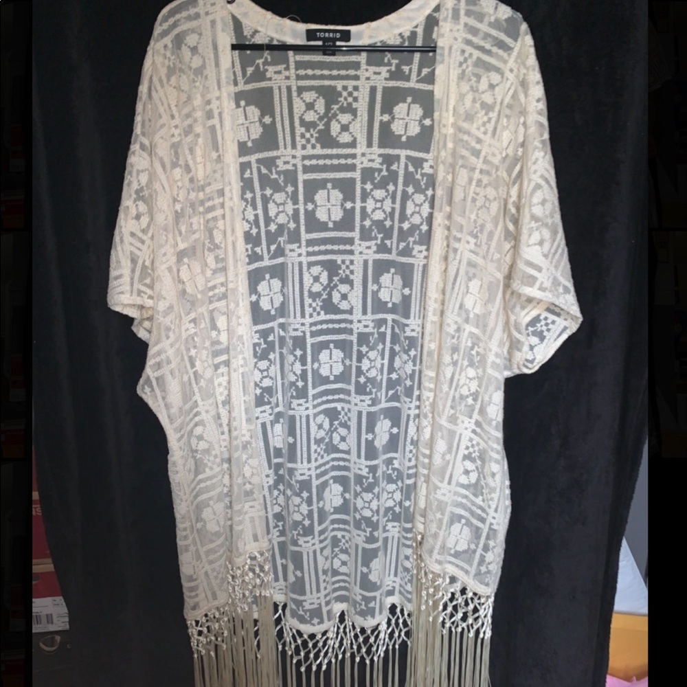 Torrid Off-White Tasseled Kimono Styled Cardigan
